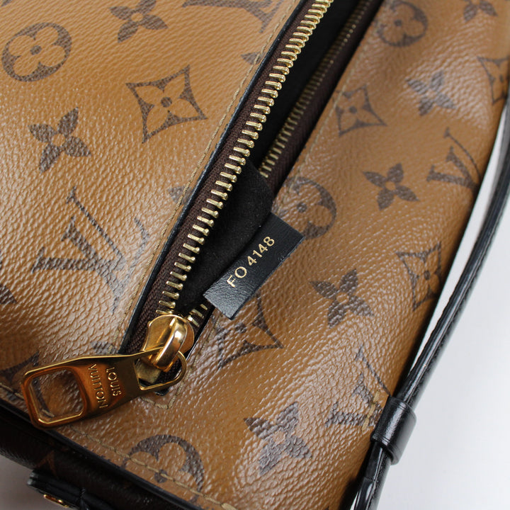 Louis Vuitton  Pochette Mètis Reverse