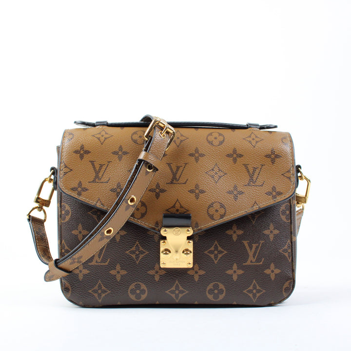 Louis Vuitton  Pochette Mètis Reverse