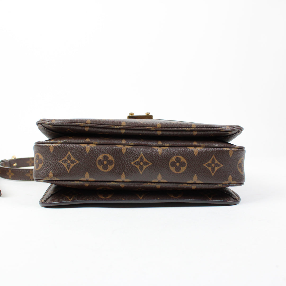 Louis Vuitton Pochette Mètis