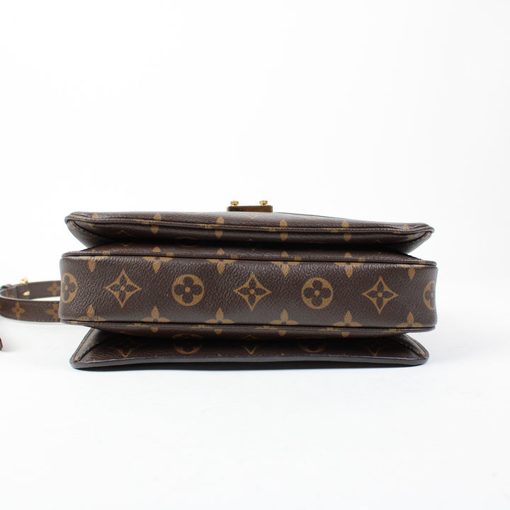 Louis Vuitton Pochette Mètis