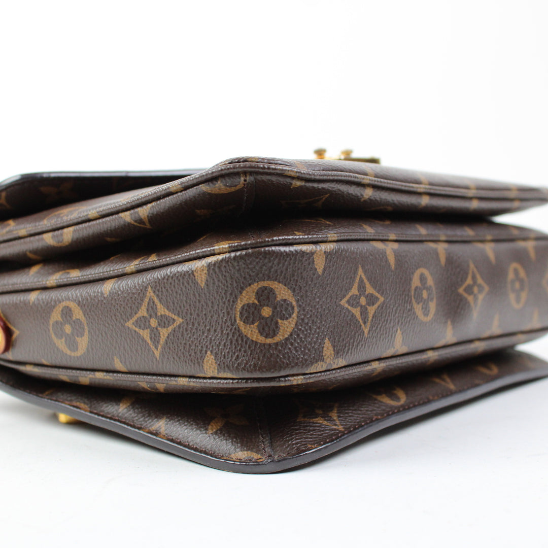 Louis Vuitton Pochette Mètis