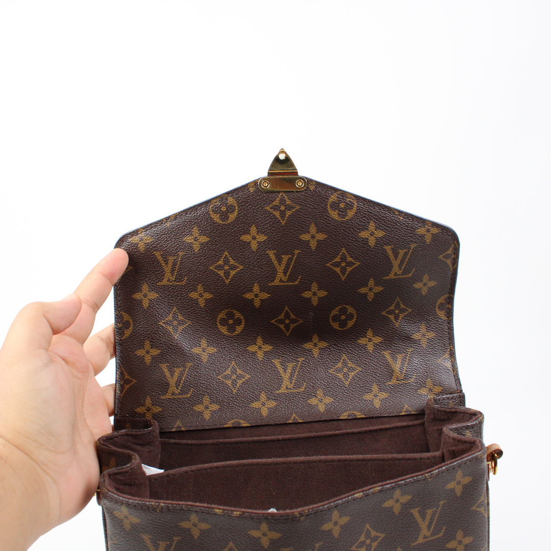 Louis Vuitton Pochette Mètis