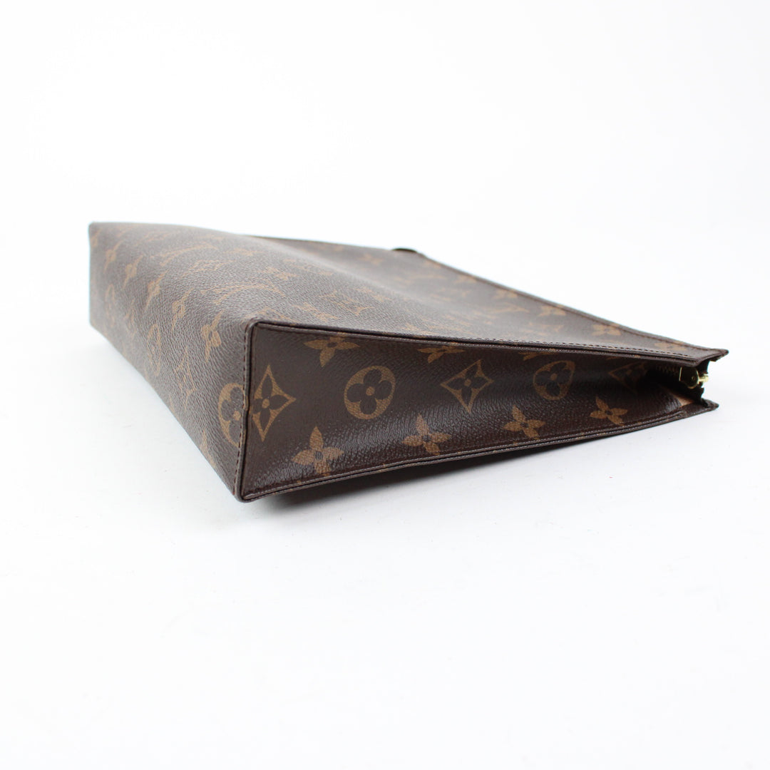 Louis Vuitton Pochette Toilette 26