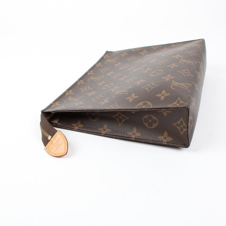 Louis Vuitton Pochette Toilette 26