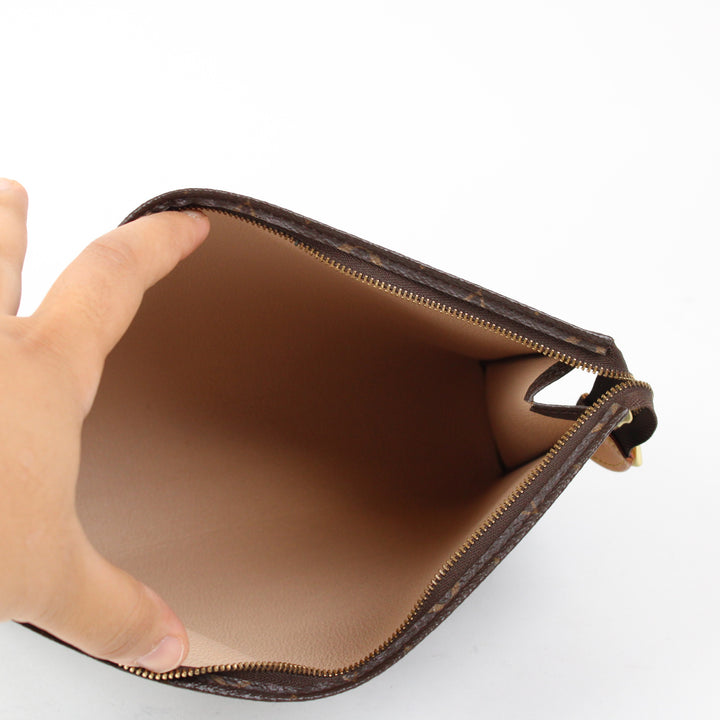 Louis Vuitton Pochette Toilette 26