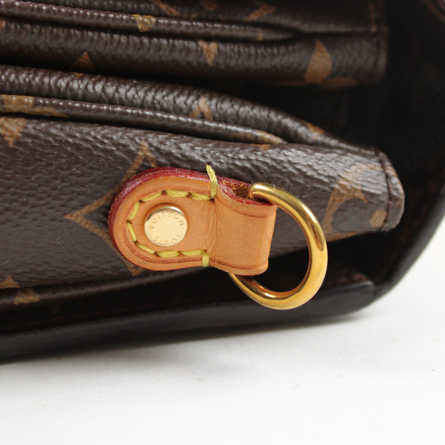 Louis Vuitton Pochette Metis In Monogram