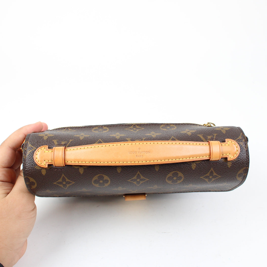 Louis Vuitton Pochette Mètis