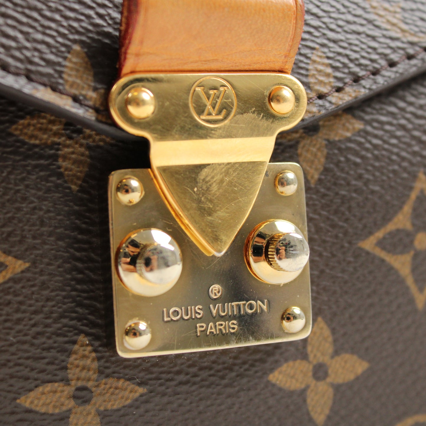 Louis Vuitton Pochette Mètis Monogram
