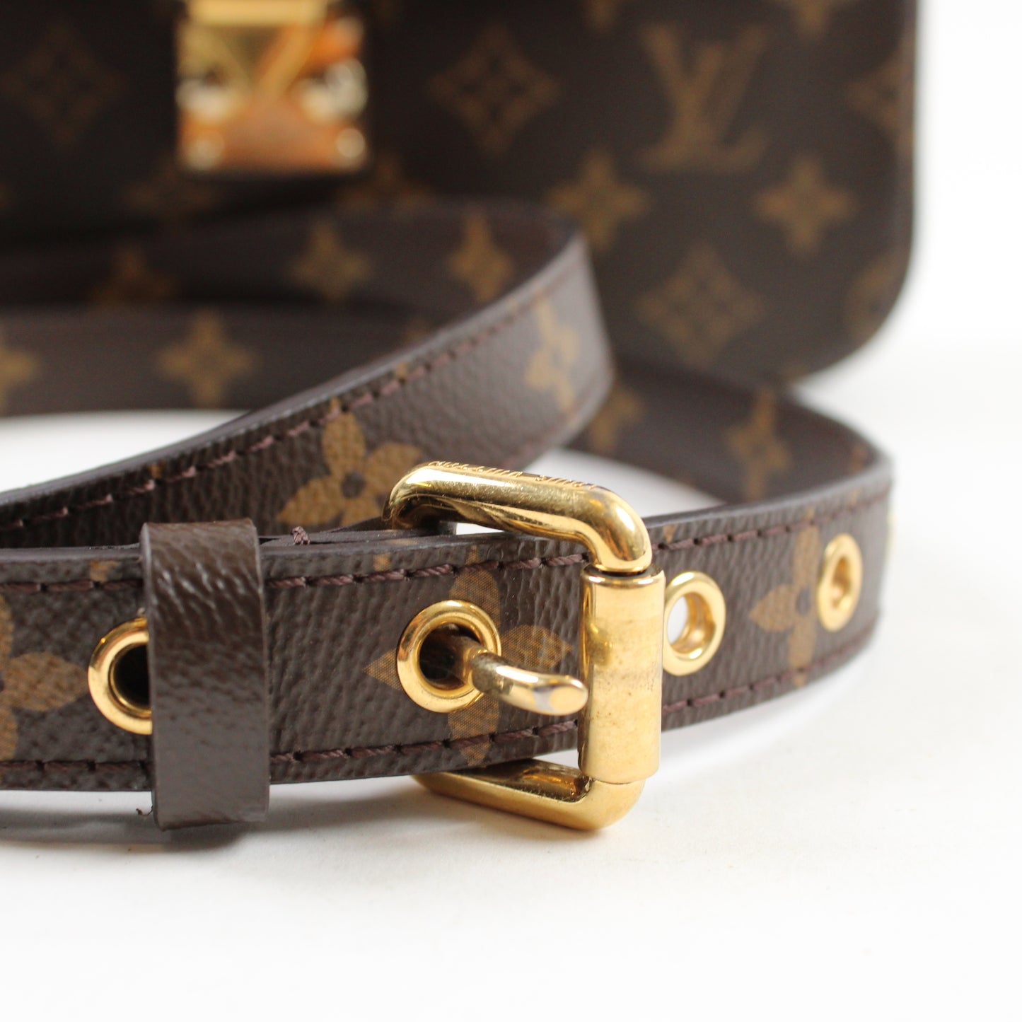 Louis Vuitton Pochette Mètis Monogram