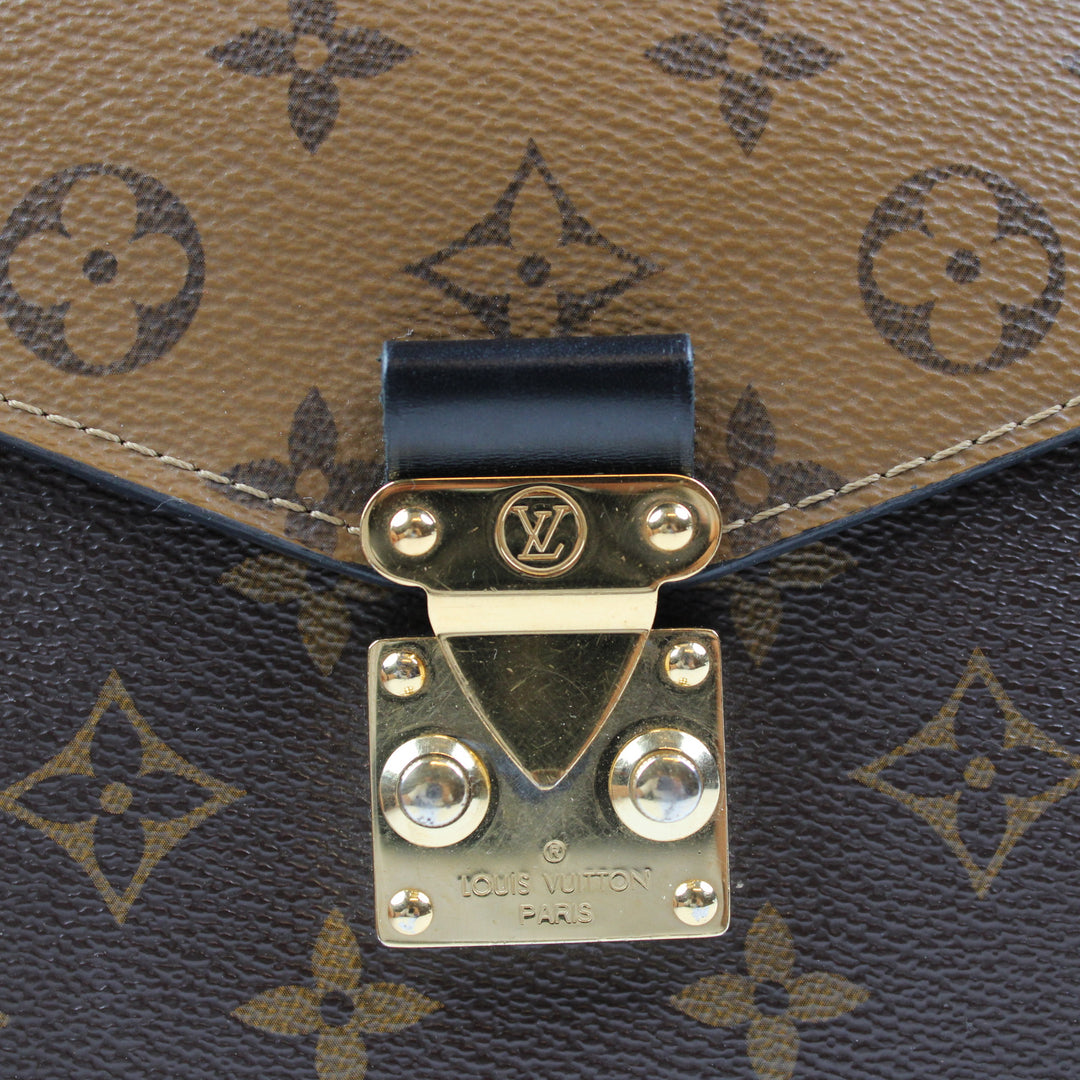 Louis Vuitton Pochette Mètis Reverse