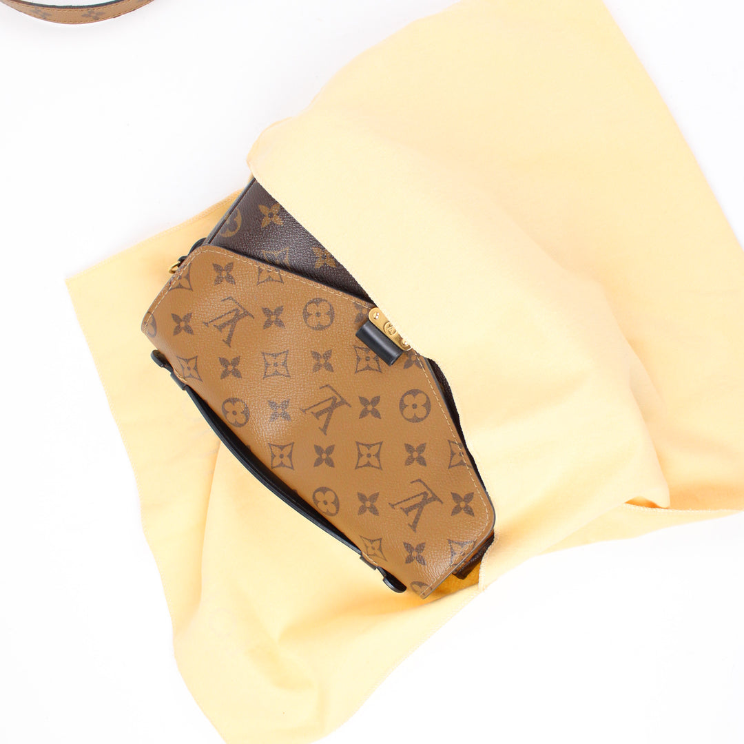 Louis Vuitton Pochette Mètis Reverse