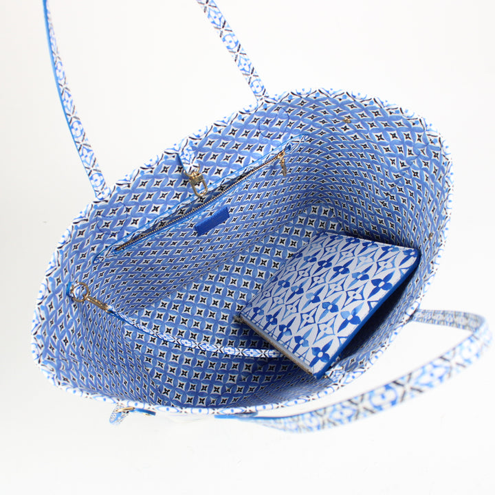Louis Vuitton Neverfull MM By The Pool