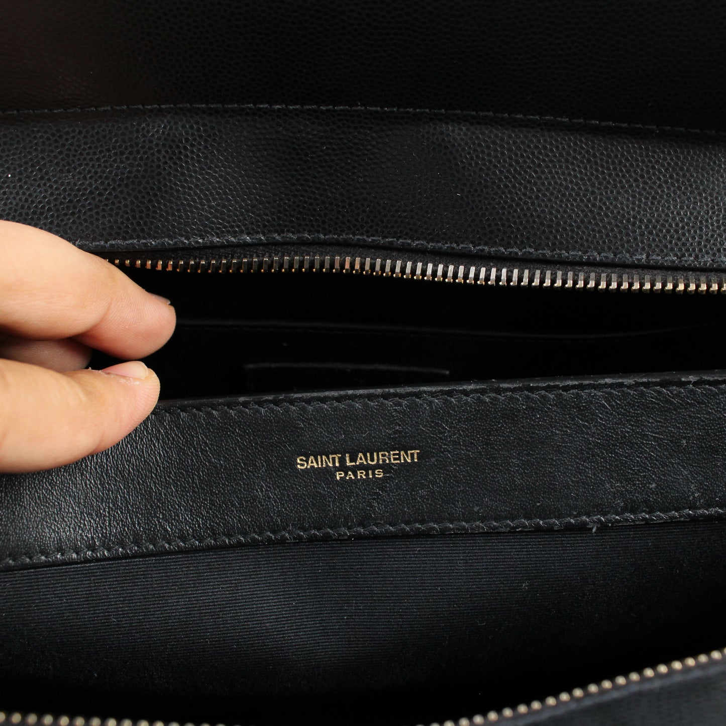 Saint Laurent Uptown Tote Media