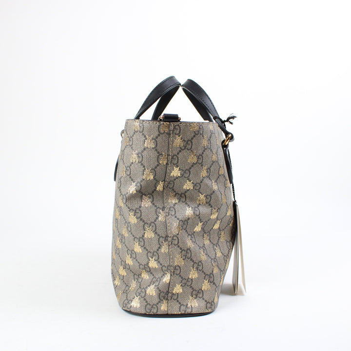 Gucci GG Supreme con Api