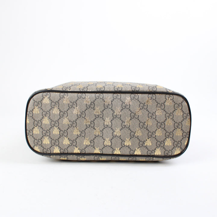 Gucci GG Supreme con Api