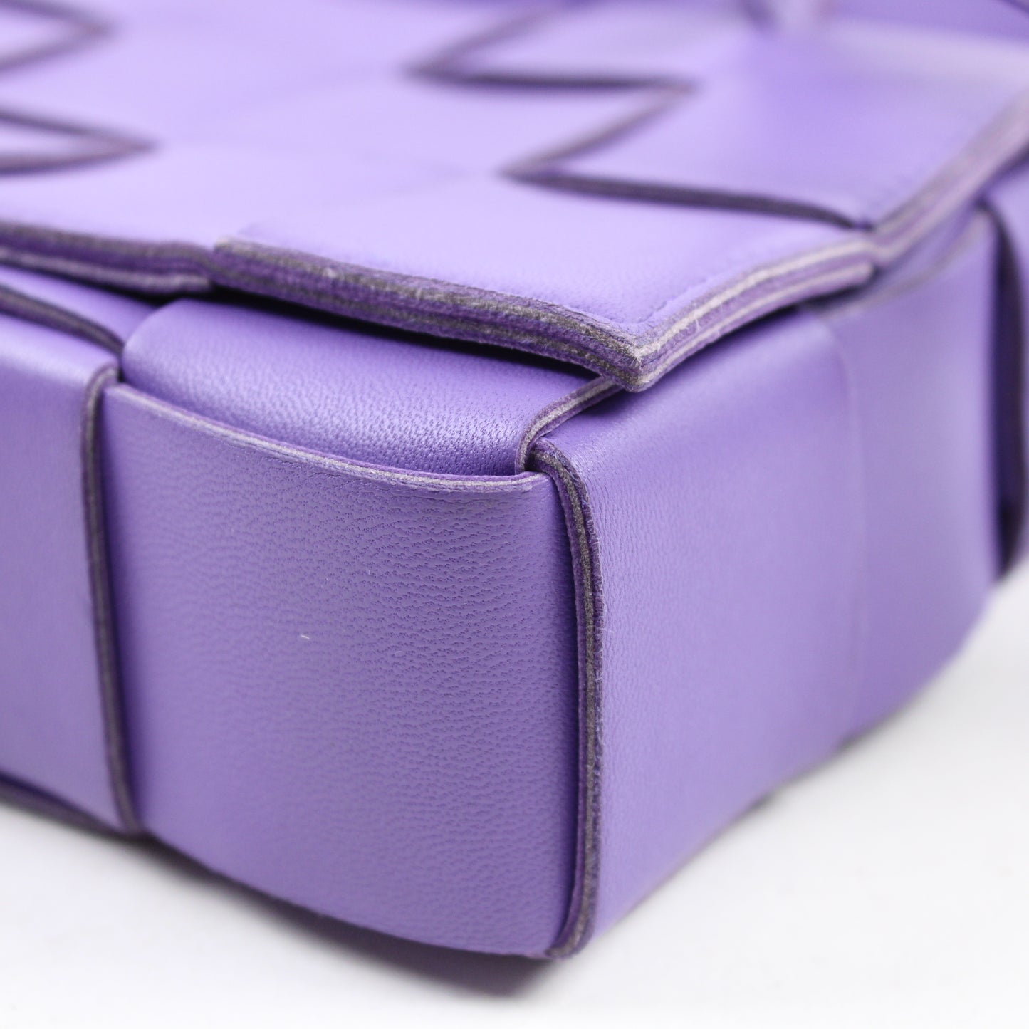 Bottega Veneta Cassette Viola