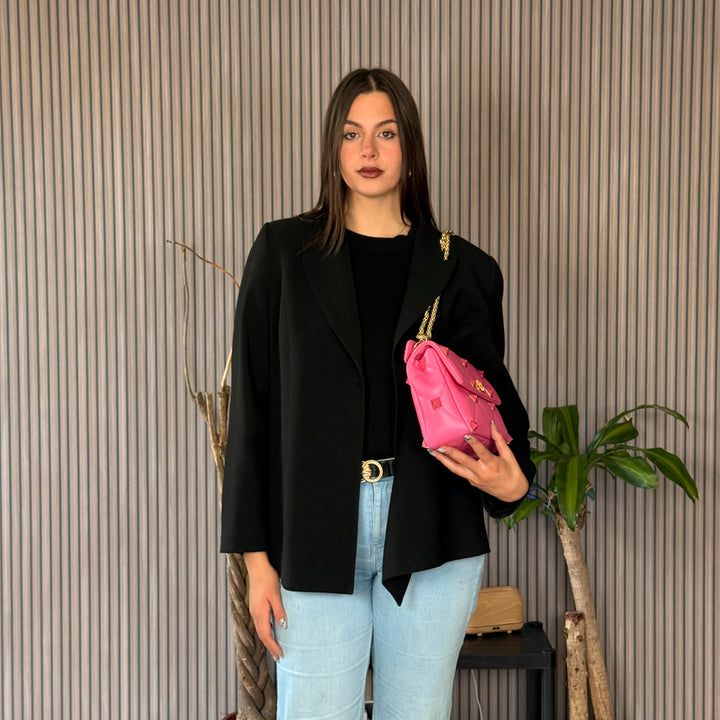 Valentino Garavani Roman Stud Media