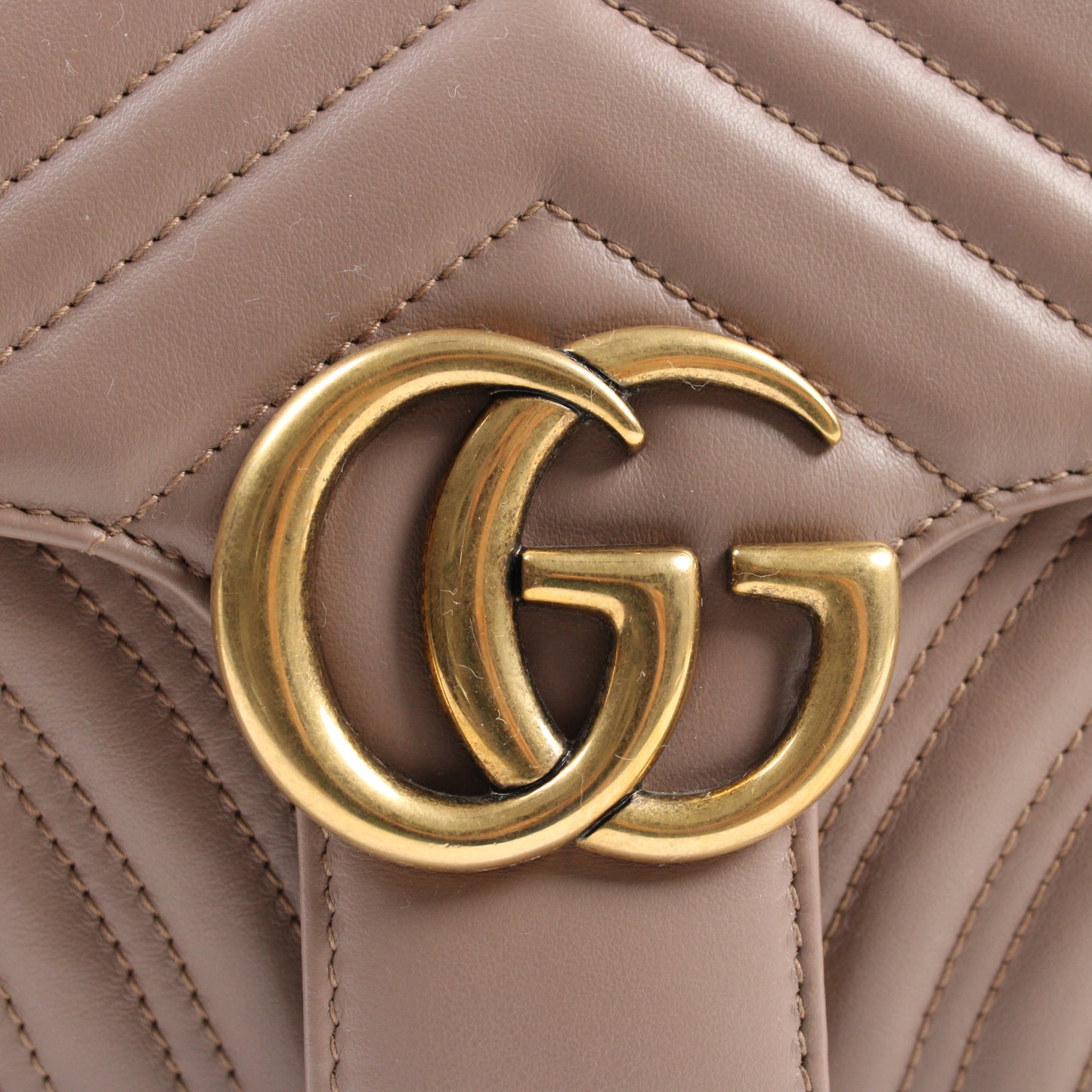 Gucci GG Marmont Media