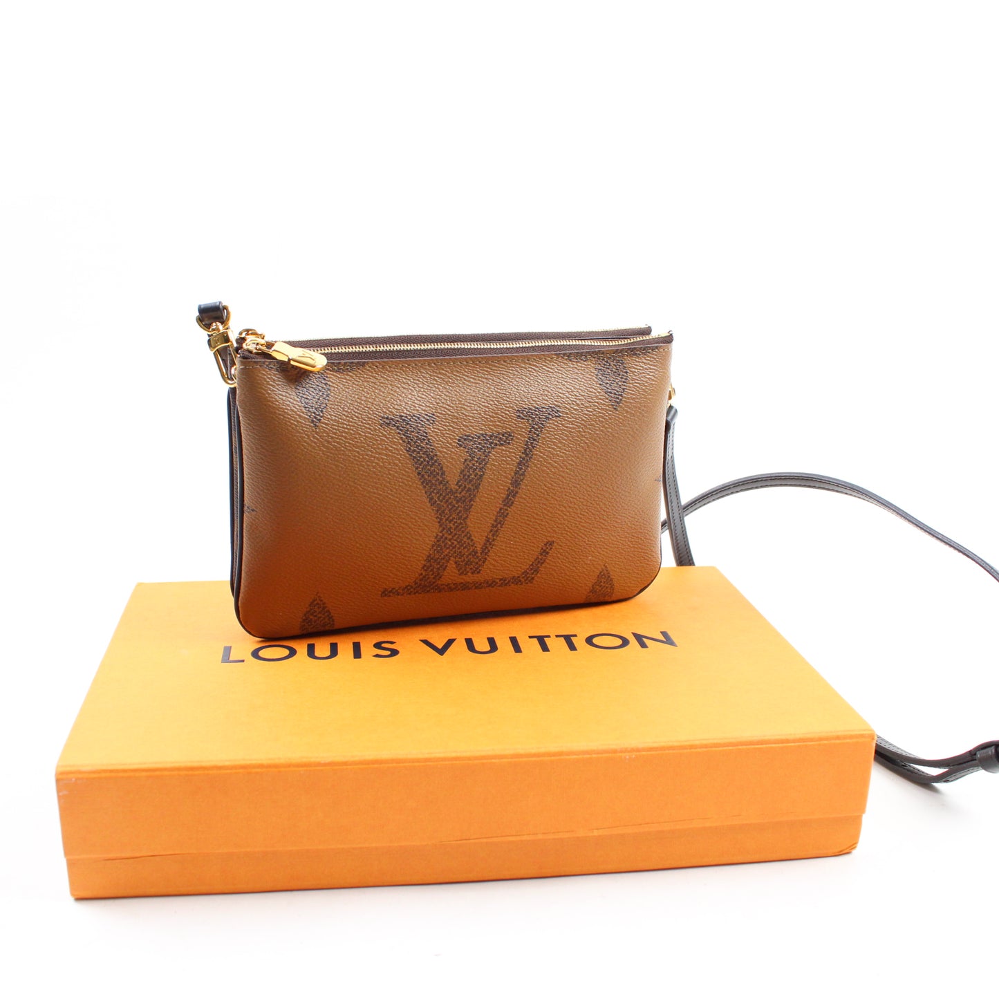 Louis Vuitton Pochette Double Zip Monogram Giant Reverse
