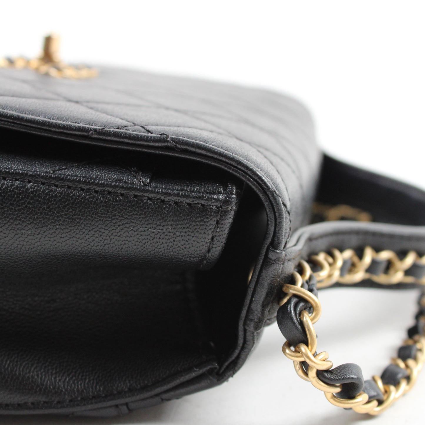 Chanel 19 Infinity Chain Top Handle