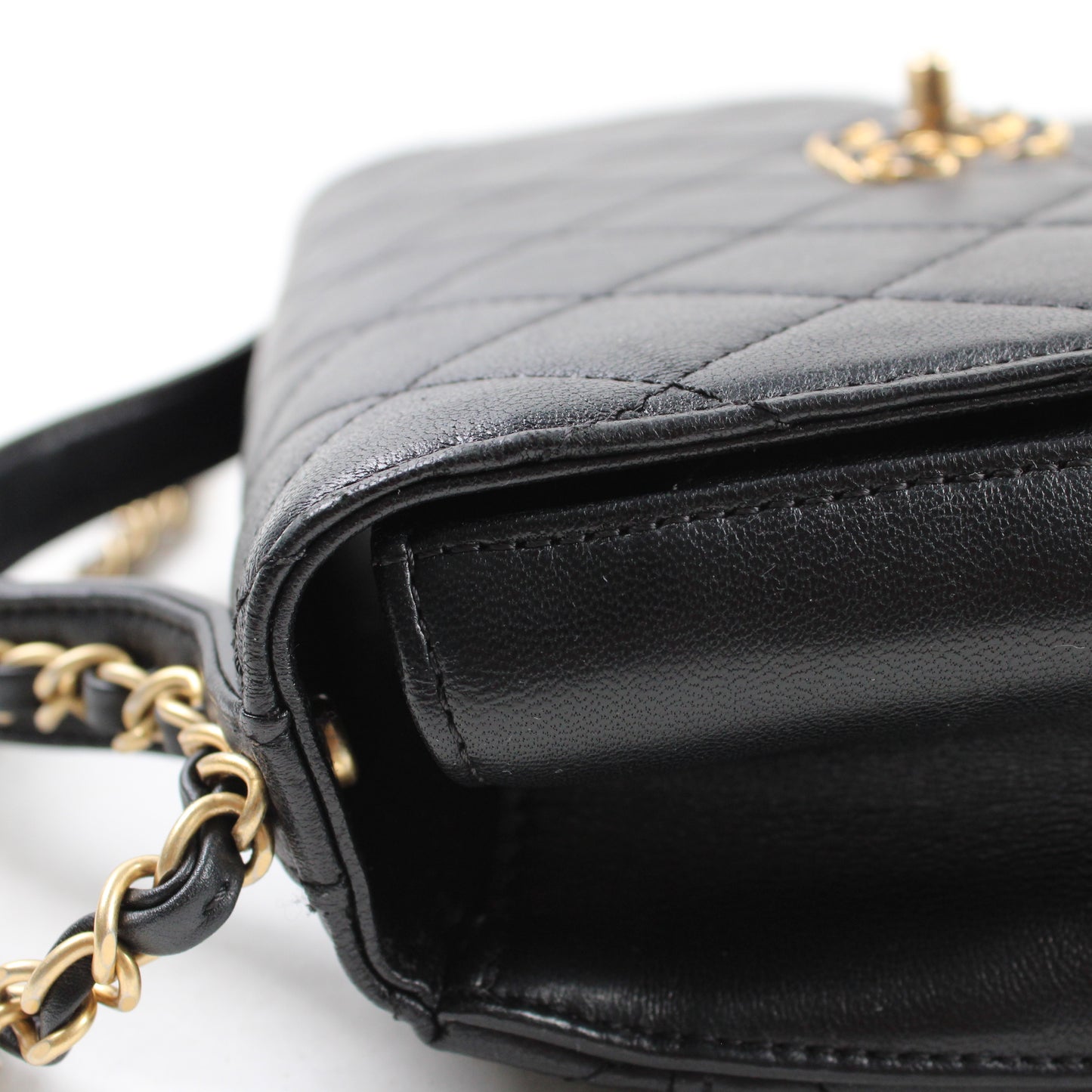 Chanel 19 Infinity Chain Top Handle