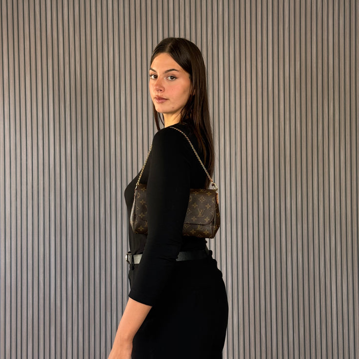 Louis Vuitton Pochette Favorite