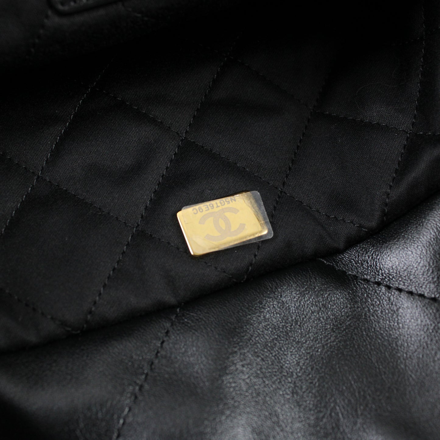 Chanel 22 Small
