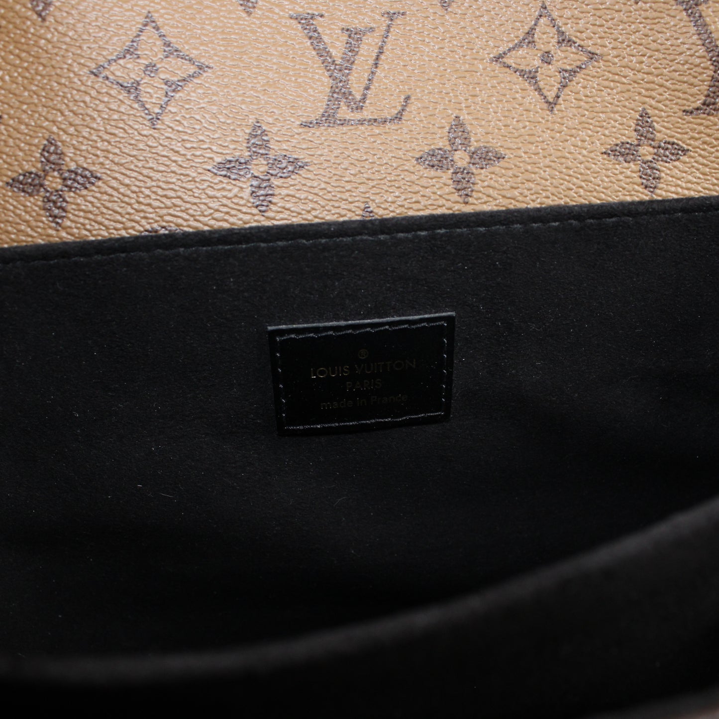 Louis Vuitton Pochette Mètis Canvas Reverse