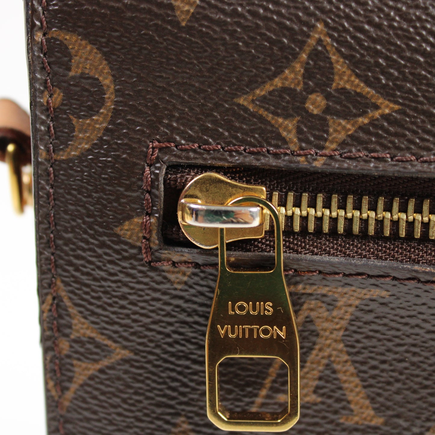 Louis Vuitton Pochette Mètis Monogram