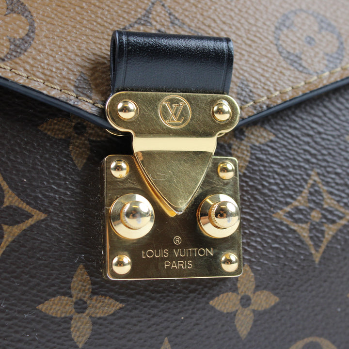 Louis Vuitton Pochette Mètis Reverse
