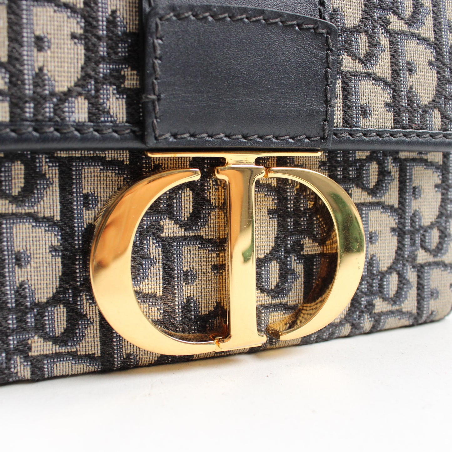 Christian Dior 30 Montaigne Mini