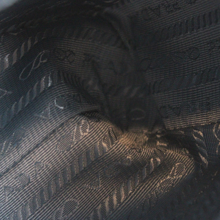 Prada Re-Edition 2005 In Rafia