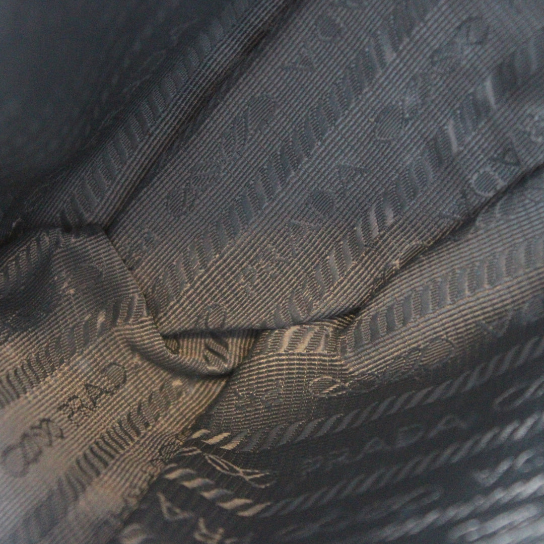 Prada Re-Edition 2005 In Rafia