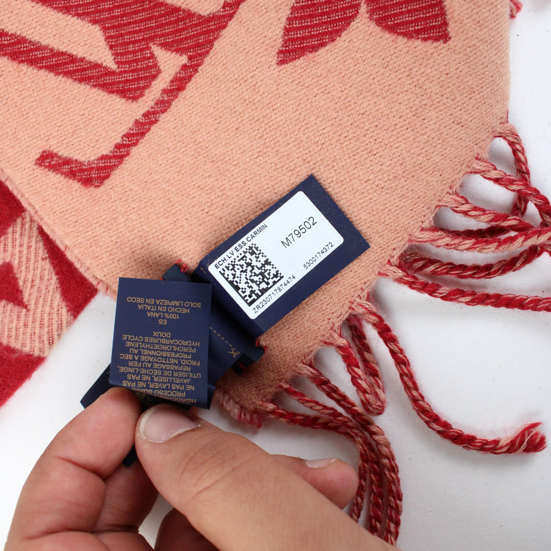 Louis Vuitton Essential Scarf M79502