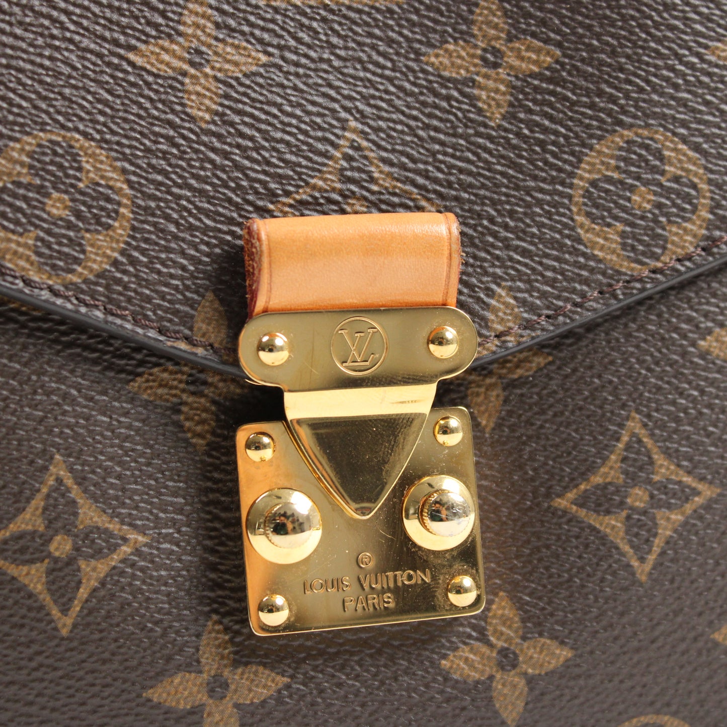 Louis Vuitton Pochette Mètis Monogram