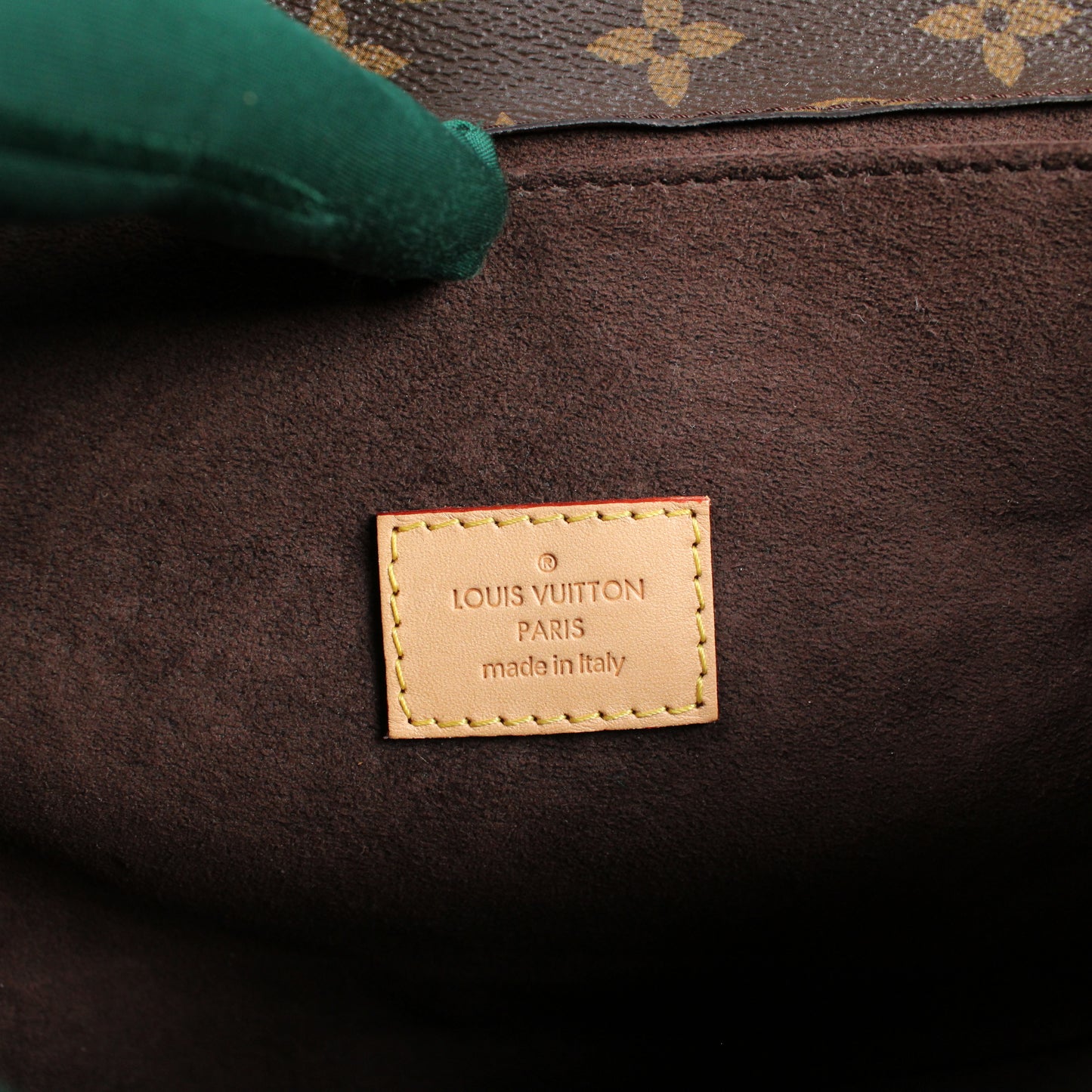 Louis Vuitton Pochette Mètis Monogram