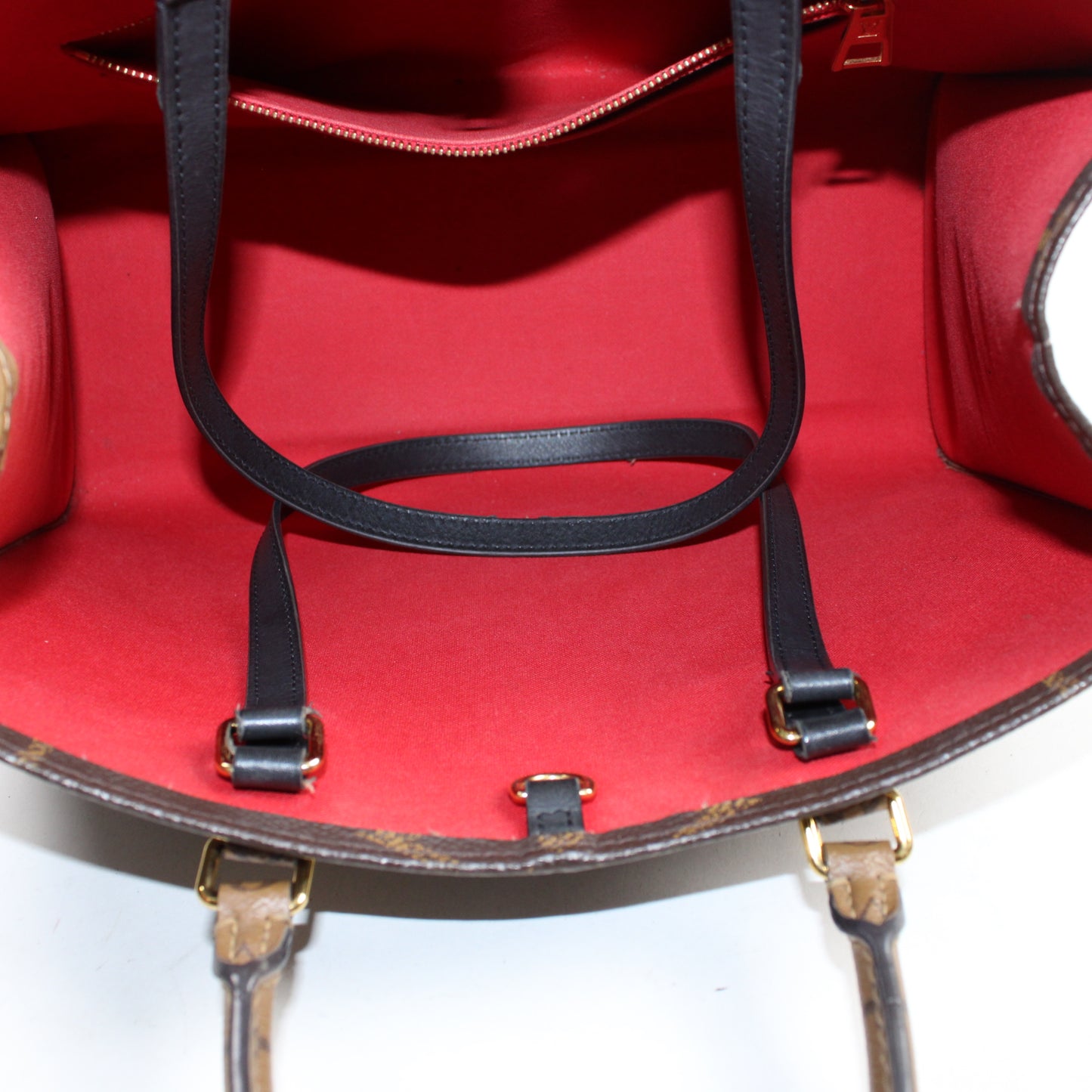 Louis Vuitton OnTheGo MM