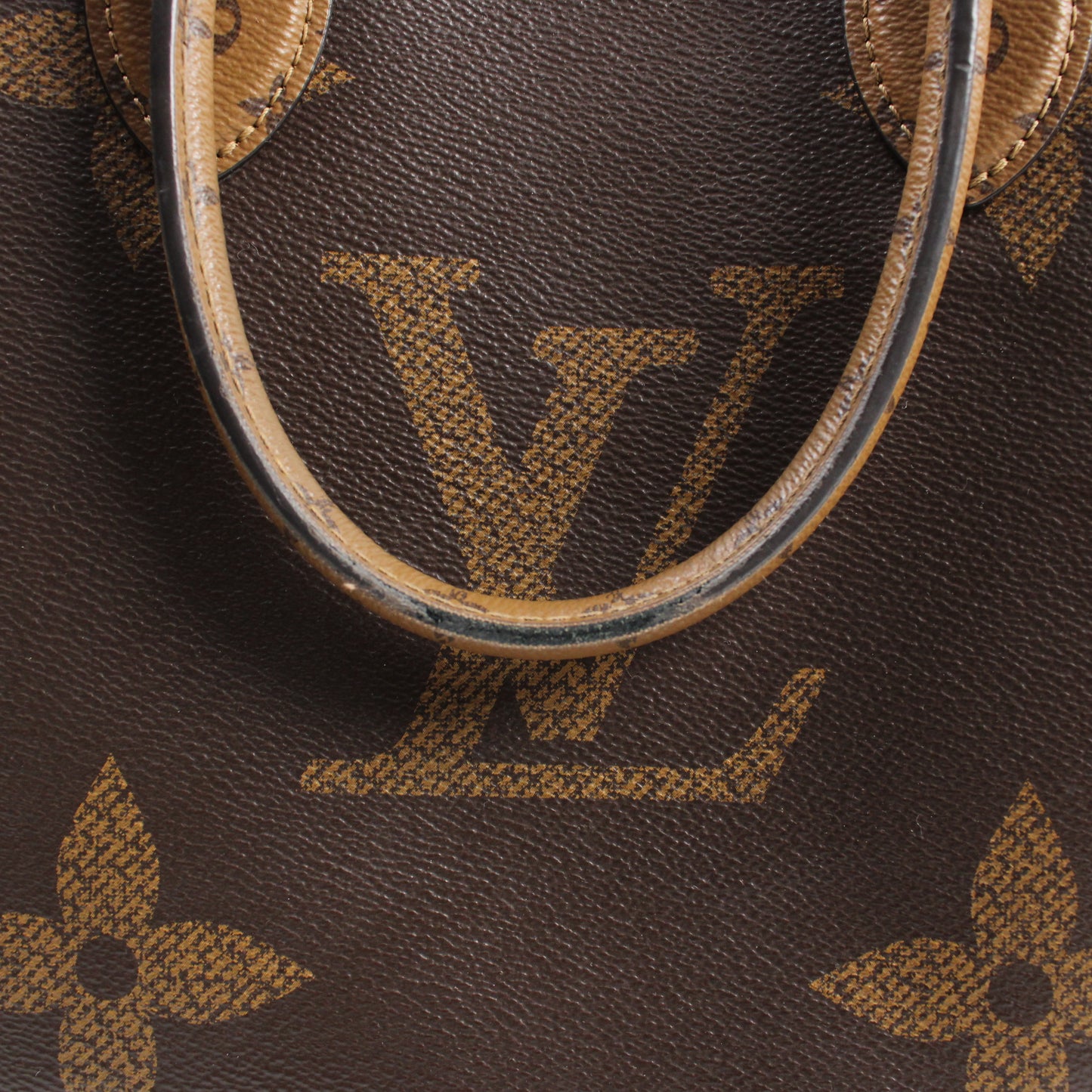 Louis Vuitton OnTheGo MM