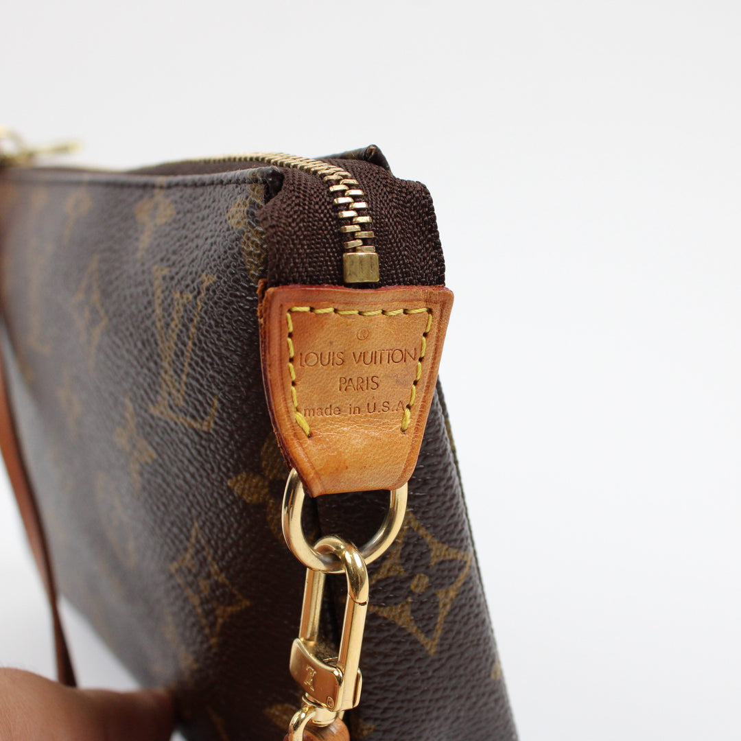Louis Vuitton Pochette Accessories