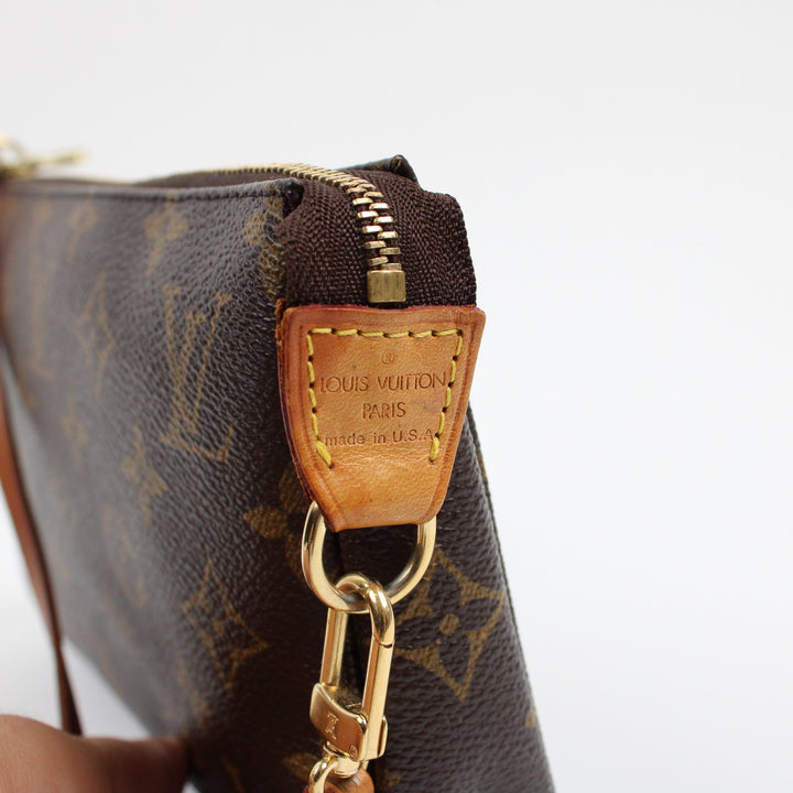 Louis Vuitton Pochette Accessories