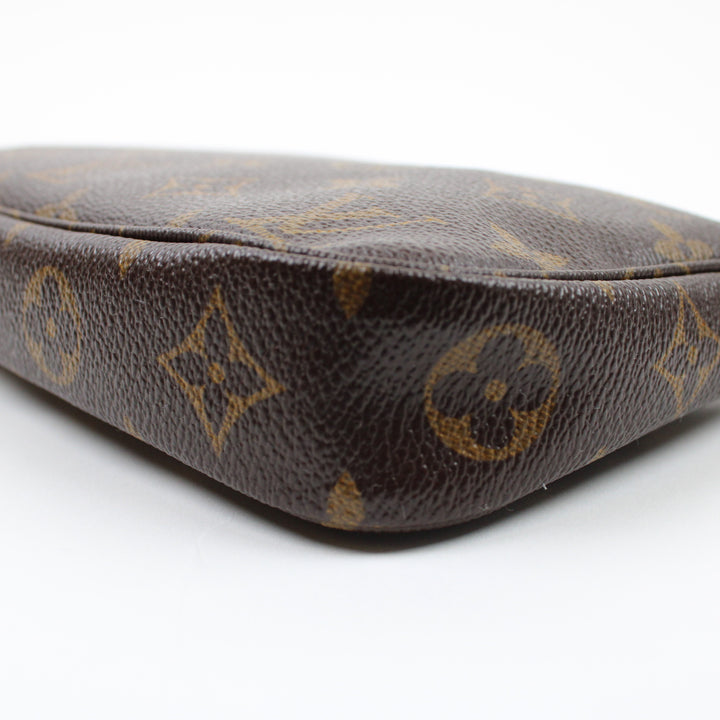 Louis Vuitton Pochette Accessories
