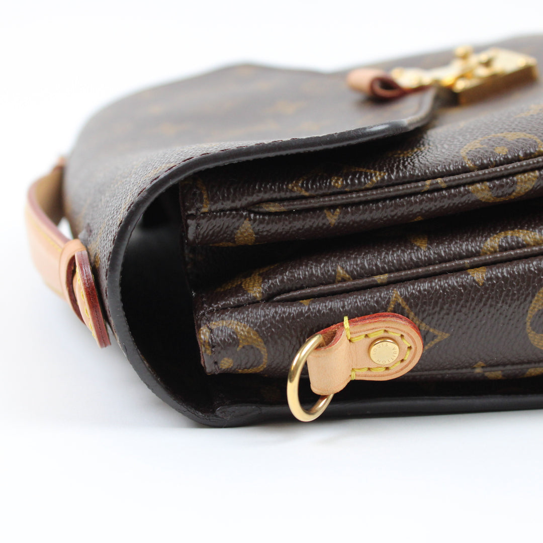 Louis Vuitton Pochette Metis