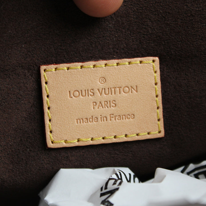 Louis Vuitton Pochette Metis