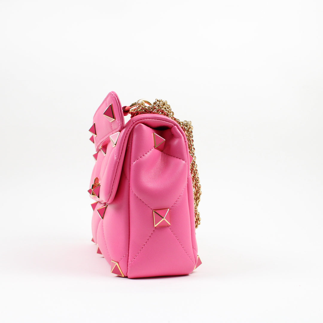 Valentino Garavani Roman Stud Media