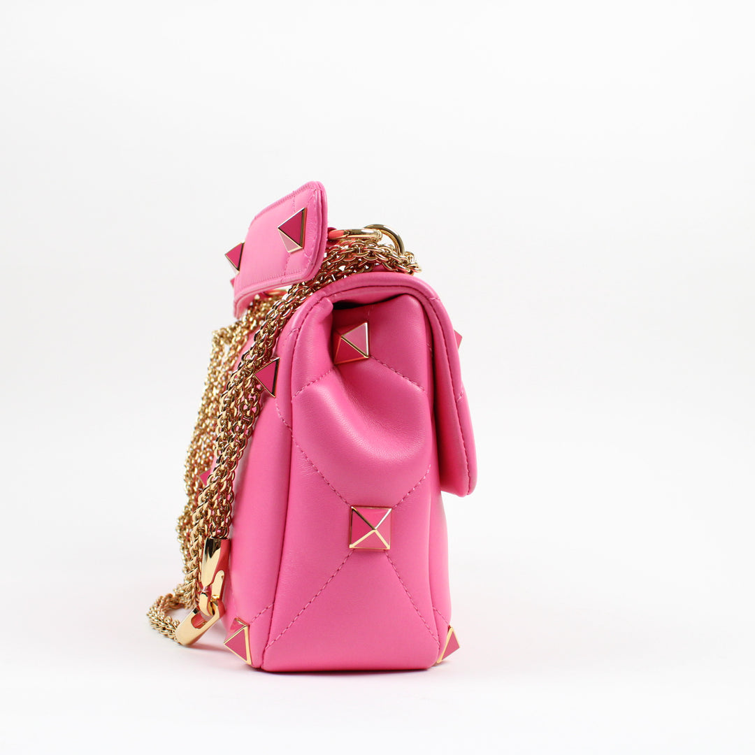 Valentino Garavani Roman Stud Media