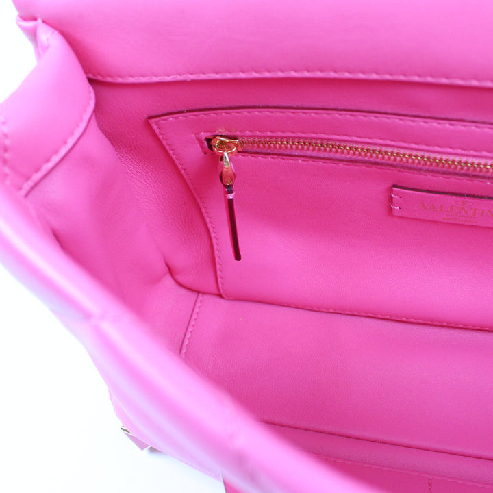 Valentino Garavani Roman Stud Media