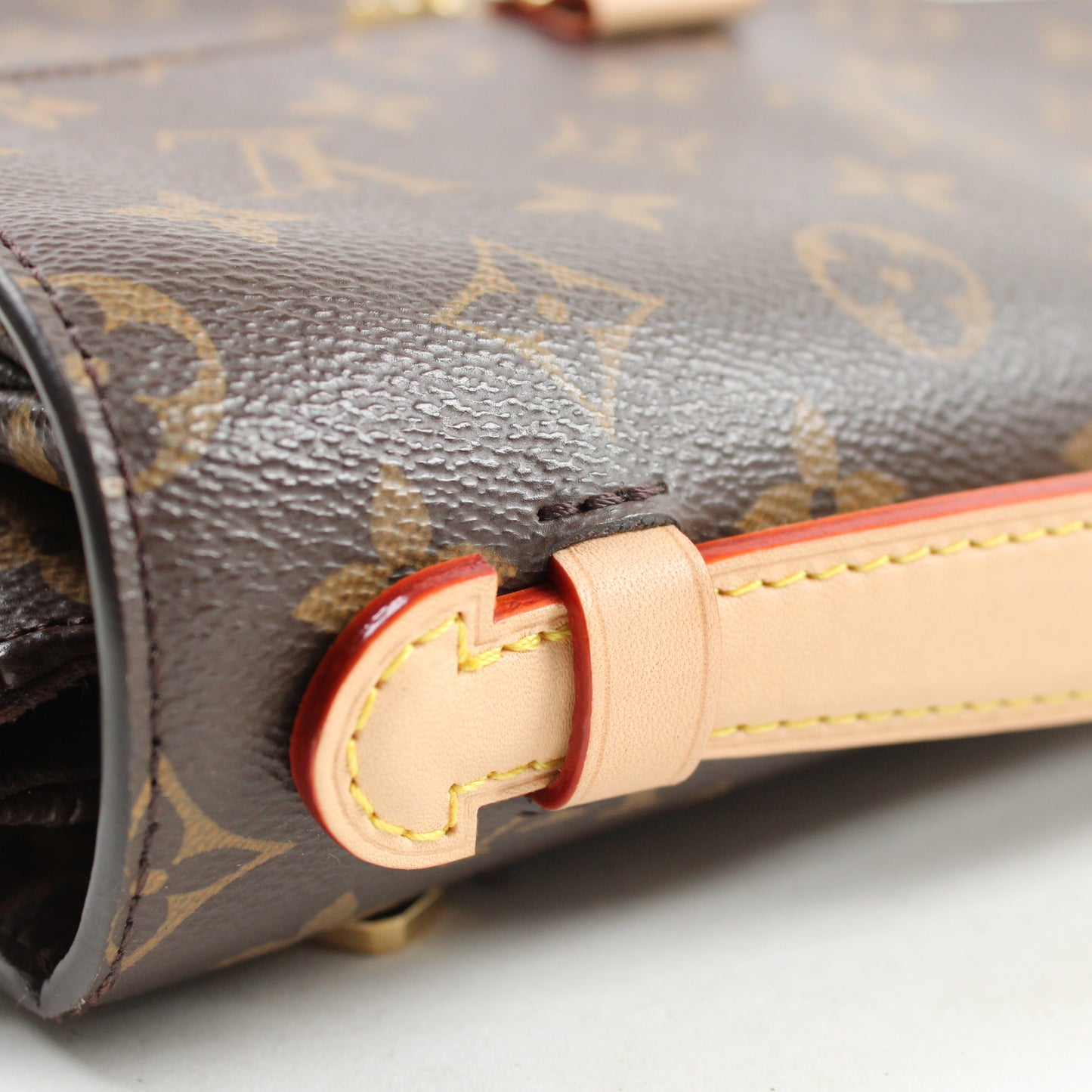 Louis Vuitton Pochette Mètis Monogram