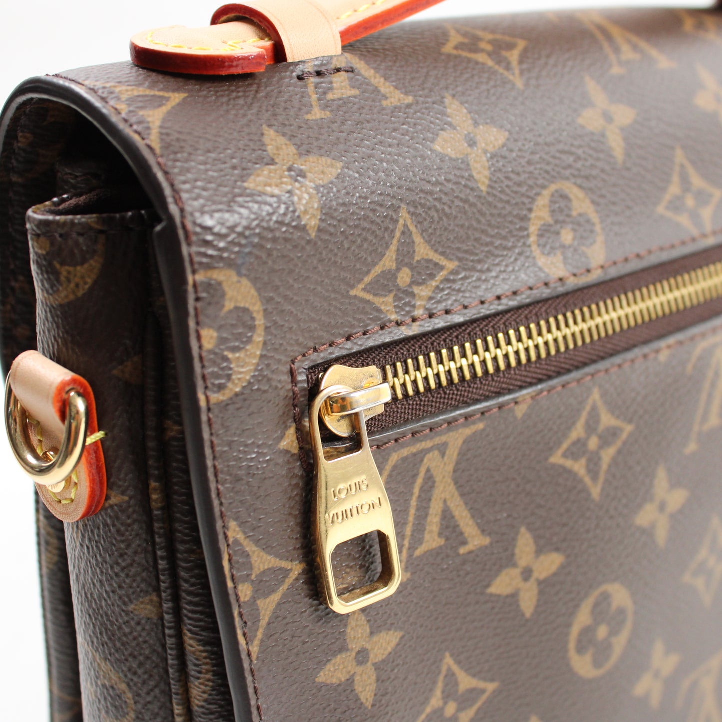 Louis Vuitton Pochette Mètis Monogram