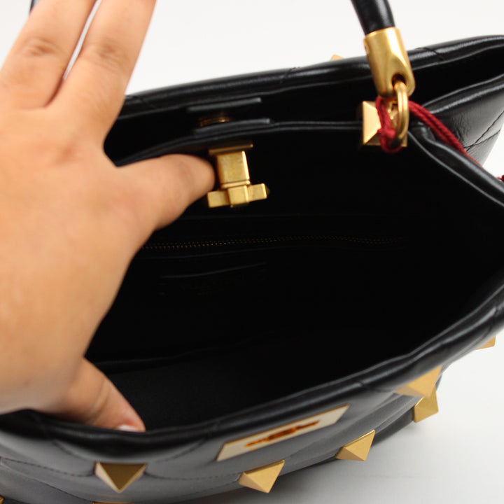 Valentino Garavani Roman Stud