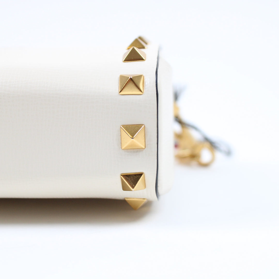 Valentino Garavani Rockstud Alcove Pochette
